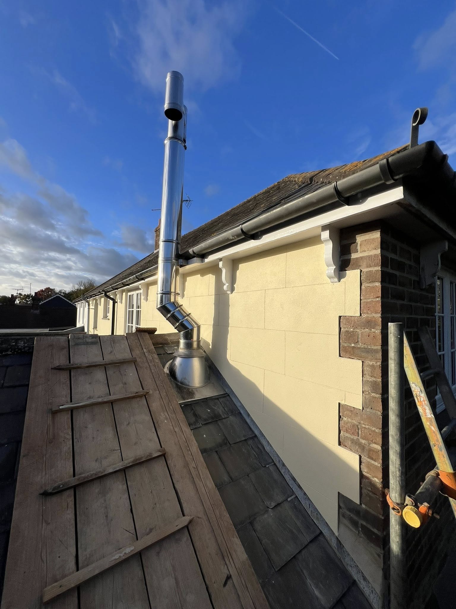 Chimney flue installation